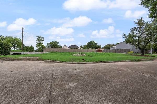 5809 Bent Oak Court, Dallas, TX 75248