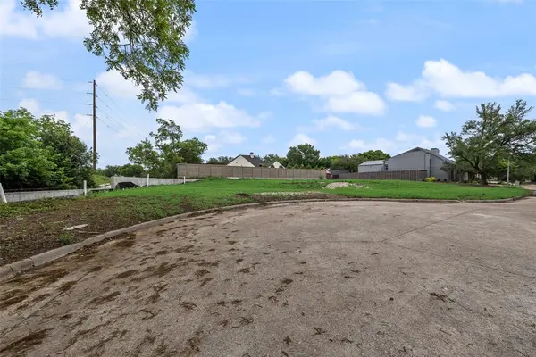 5809 Bent Oak Court, Dallas, TX 75248