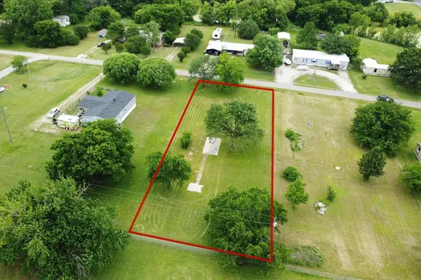507 Deer Run, Southmayd, TX 75092