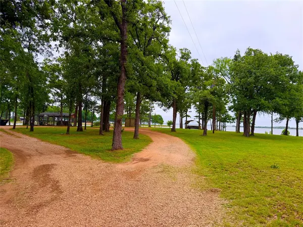 000 Water Oak Road, Trinidad, TX 75163