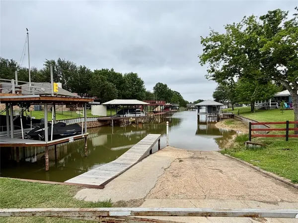 000 Water Oak Road, Trinidad, TX 75163