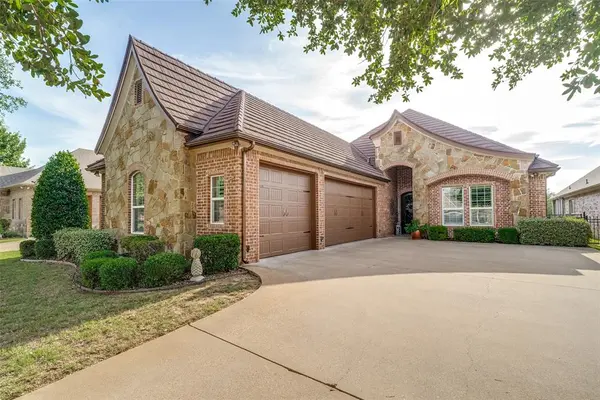 3450 Abes Landing Circle, Granbury, TX 76049