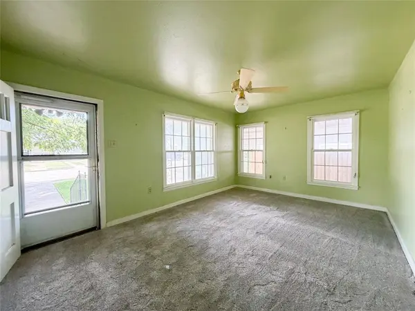 3136 McKenzie Avenue, Waco, TX 76708