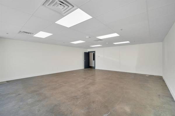 301 W Main Street #118, Midlothian, TX 76065