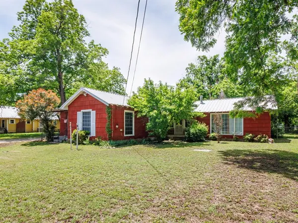 510 S Main Street, Rising Star, TX 76471