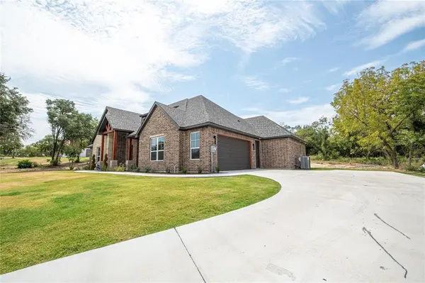 2009 Shady Creek Crossing, Azle, TX 76020