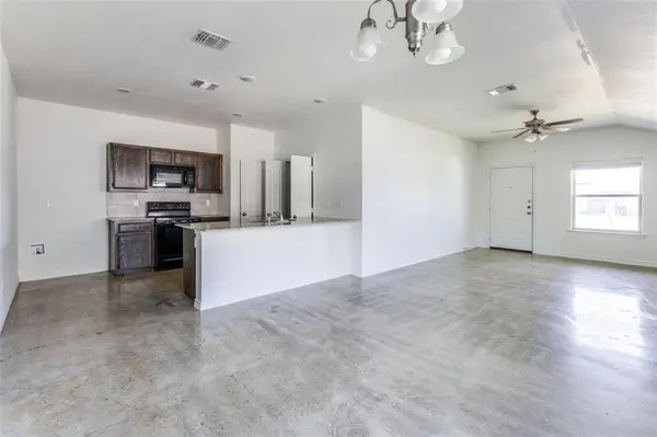 6011 Amelia Earhart Boulevard #B, Killeen, TX 76543