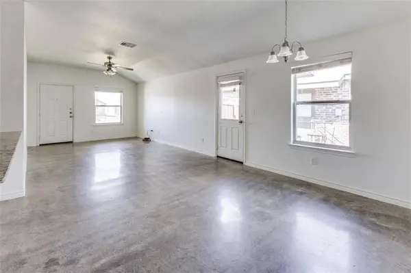 6011 Amelia Earhart Boulevard #B, Killeen, TX 76543
