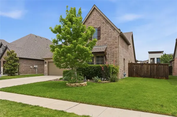 10020 Haversham Drive, Fort Worth, TX 76131