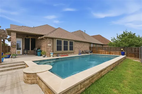 10020 Haversham Drive, Fort Worth, TX 76131