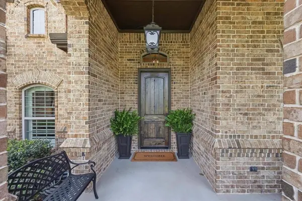 10700 San Simeon Lane, Fort Worth, TX 76179