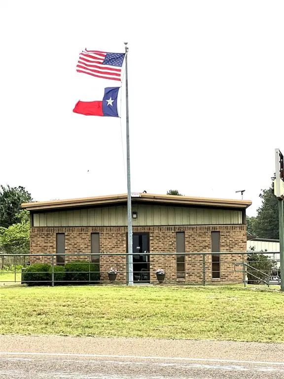 6275 Fm 59, Athens, TX 75751