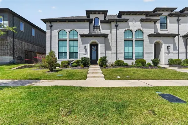 2341 Longspur Drive, Fort Worth, TX 76008