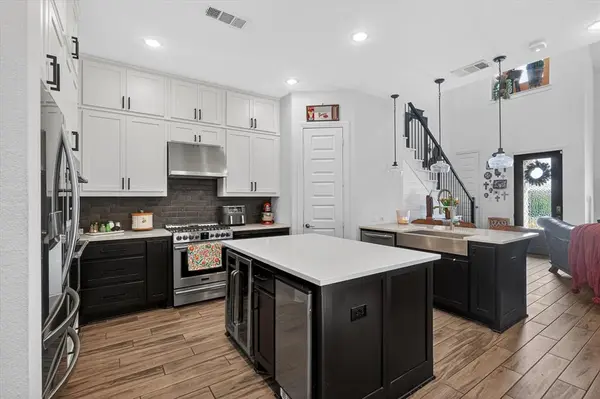 2341 Longspur Drive, Fort Worth, TX 76008