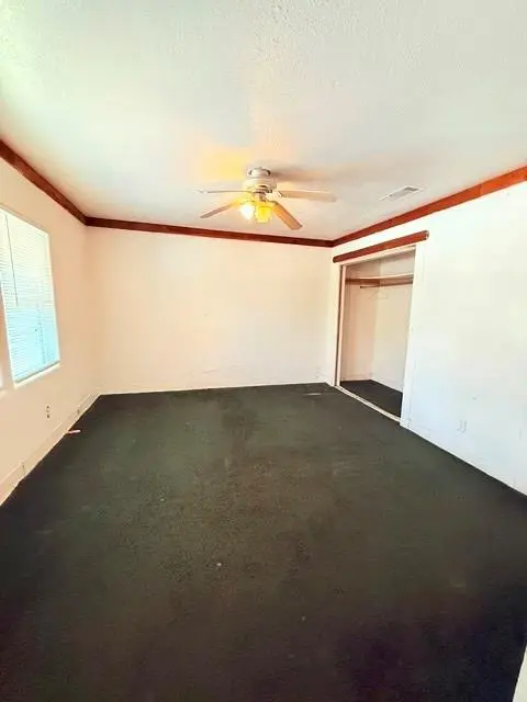 3028 Carnation Avenue, Fort Worth, TX 76111