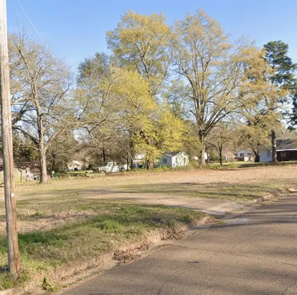 1102 Waterall Street, Texarkana, TX 75501