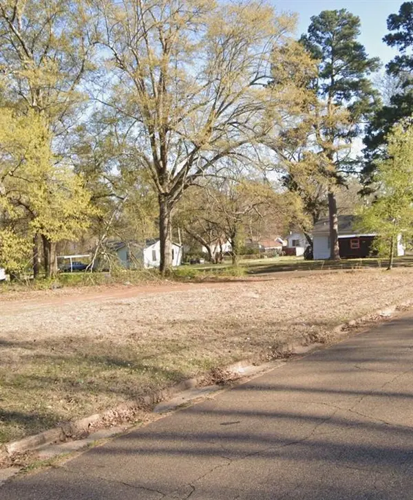 1102 Waterall Street, Texarkana, TX 75501