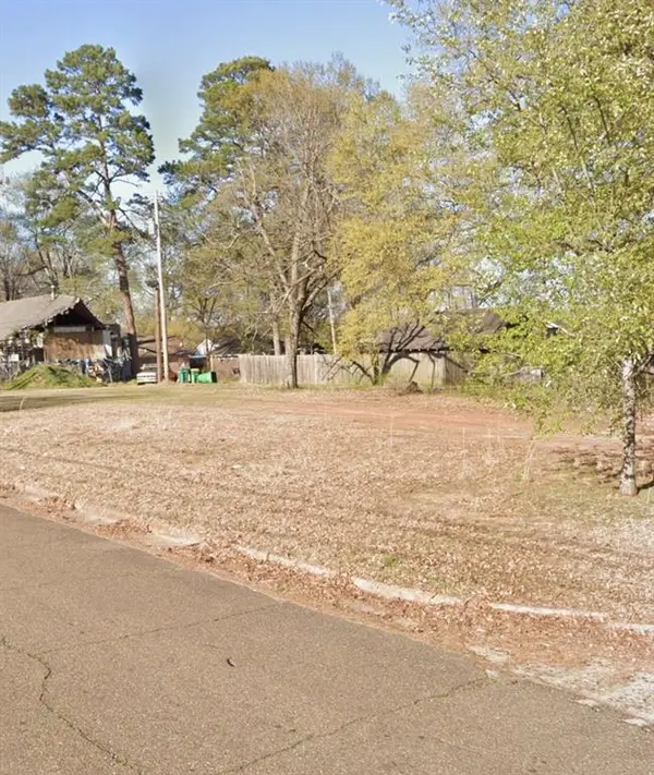 1102 Waterall Street, Texarkana, TX 75501