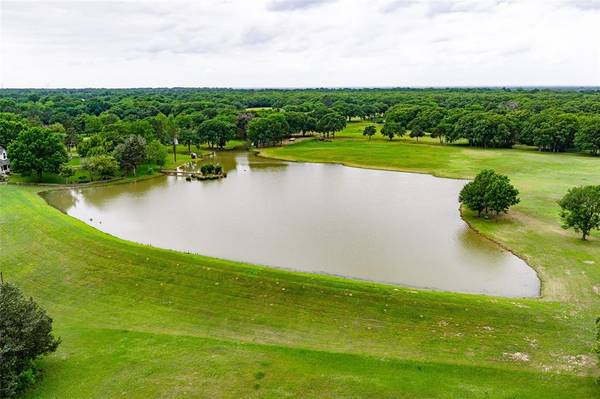 1050 Vz County Road 3704, Wills Point, TX 75169
