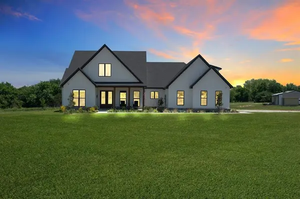 1100 Maverick Court, Rio Vista, TX 76093