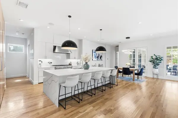 3867 Van Ness Lane, Dallas, TX 75220