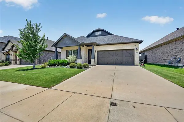 669 Harris Ridge Drive, Arlington, TX 76002