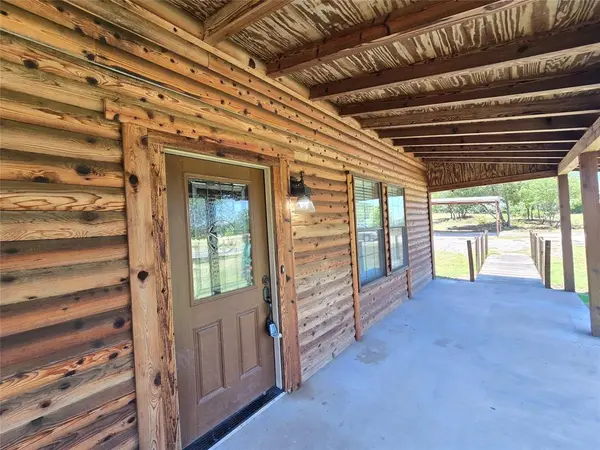 3505 Farmer Road, Azle, TX 76020