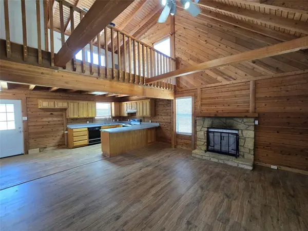 3505 Farmer Road, Azle, TX 76020