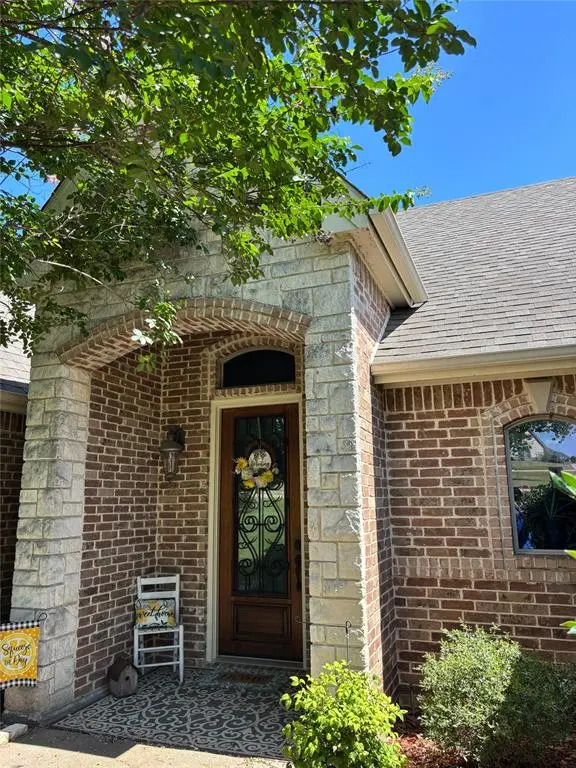 2211 Tanton Sound Court, Granbury, TX 76049