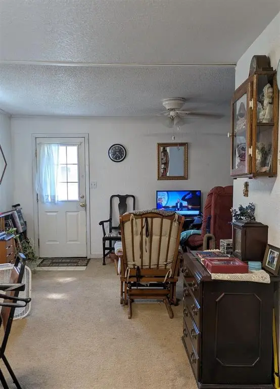 102 E Oak Avenue, Comanche, TX 76442