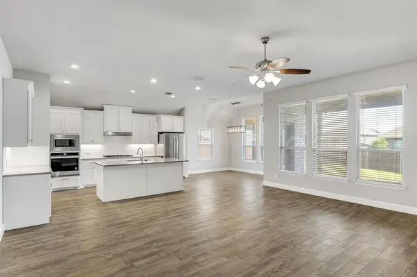915 Timber Ridge Drive, Justin, TX 76247