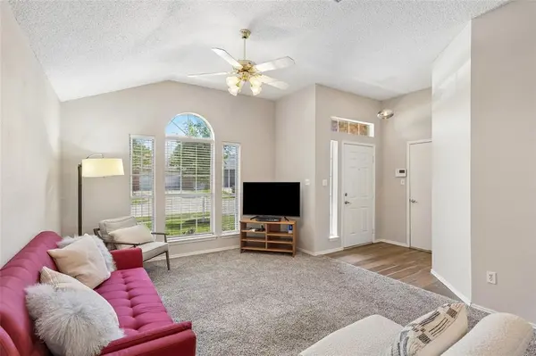 2332 Cap Rock Lane, Fort Worth, TX 76133