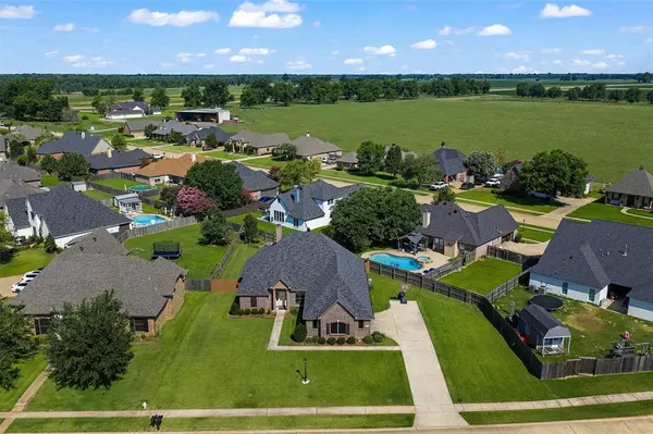 206 Cherry Blossom Lane, Benton, LA 71006