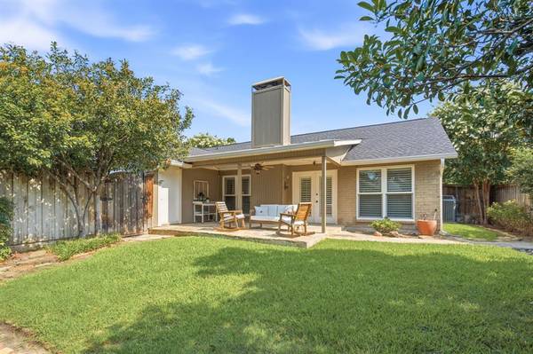 258 Creekside Lane, Coppell, TX 75019