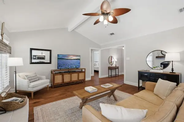 258 Creekside Lane, Coppell, TX 75019