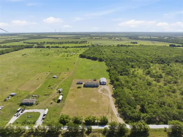 404 Hcr 3258, Mount Calm, TX 76673