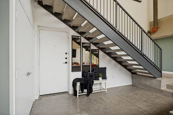 1001 Belleview Street #101, Dallas, TX 75215