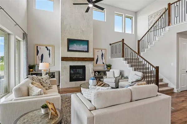 2402 Lakeside Drive, Mansfield, TX 76084