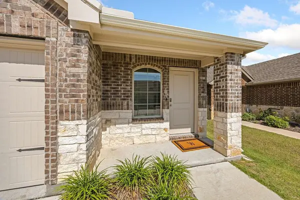 822 Ramble Road, Lavon, TX 75166