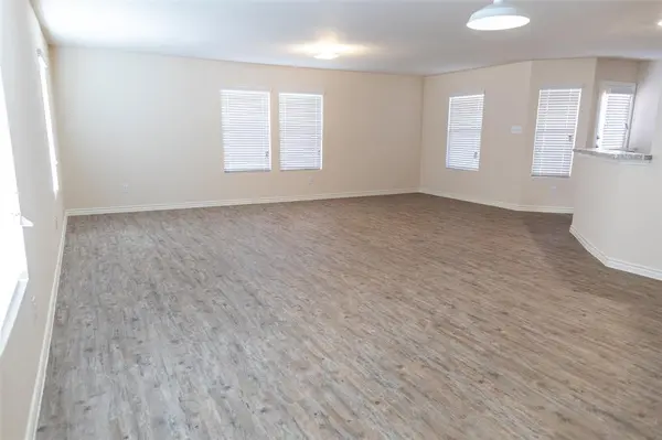 1700 Oriole Drive, Ennis, TX 75119