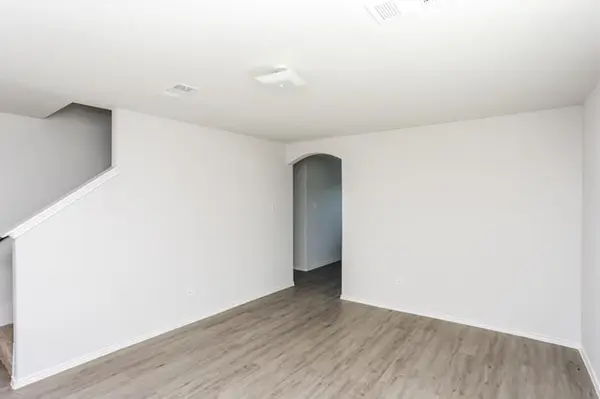 1600 Mark Lane, Ennis, TX 75119