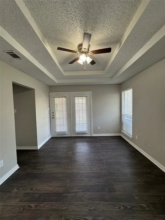 453 Little Valley Court, Fort Worth, TX 76108