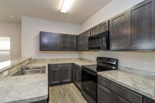 8329 Hackberry Tree Drive, Fort Worth, TX 76123
