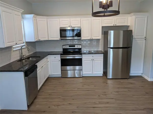 1411 S Walnut Street, Sherman, TX 75090