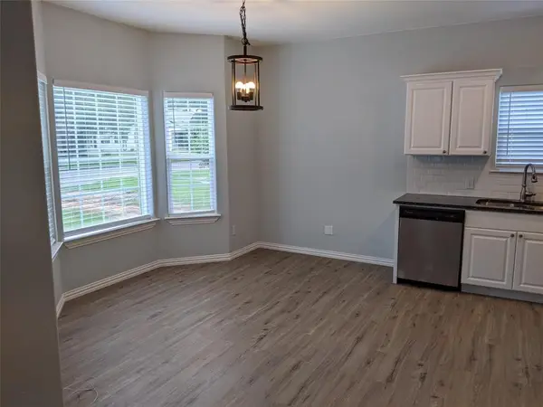 1411 S Walnut Street, Sherman, TX 75090