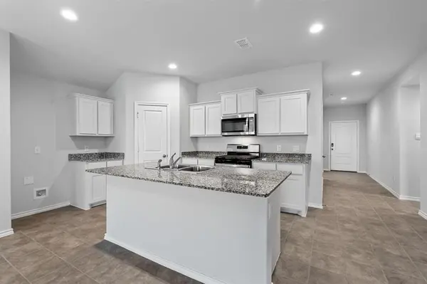 9413 Firedog Drive, Fort Worth, TX 76131