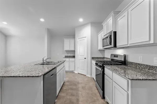 9413 Firedog Drive, Fort Worth, TX 76131