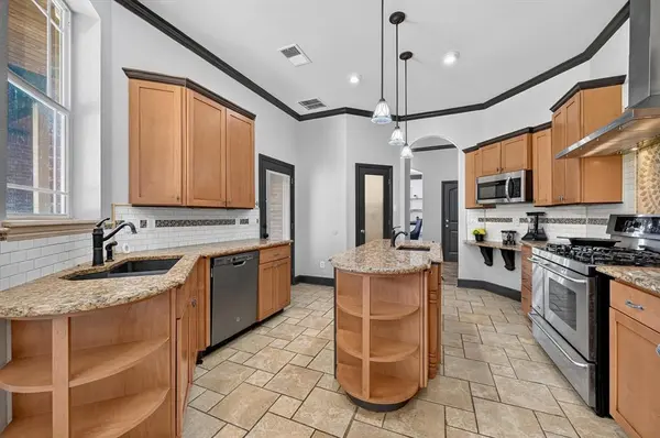 308 W Aurora Vista Trail, Aurora, TX 76078