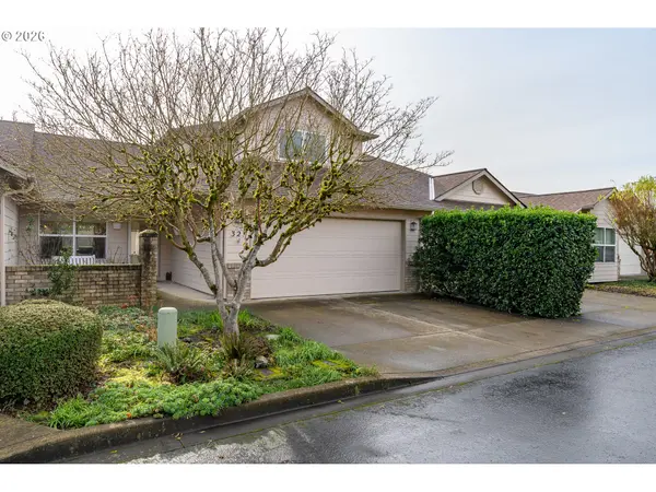 323 NE FIRCREST PL, Mc Minnville, OR 97128