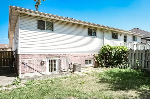 2643 CARISSA #LOWER, Windsor, ON N8R 2J9